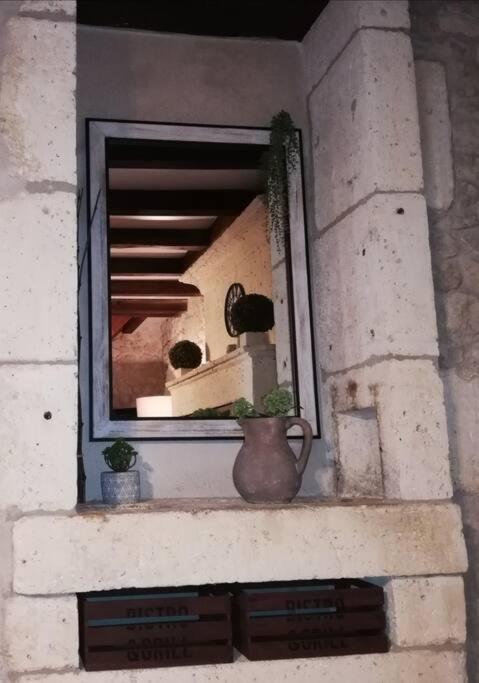 Maison Charentaise A La Campagne Bécheresse エクステリア 写真